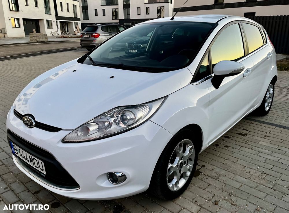 Ford Fiesta - 2