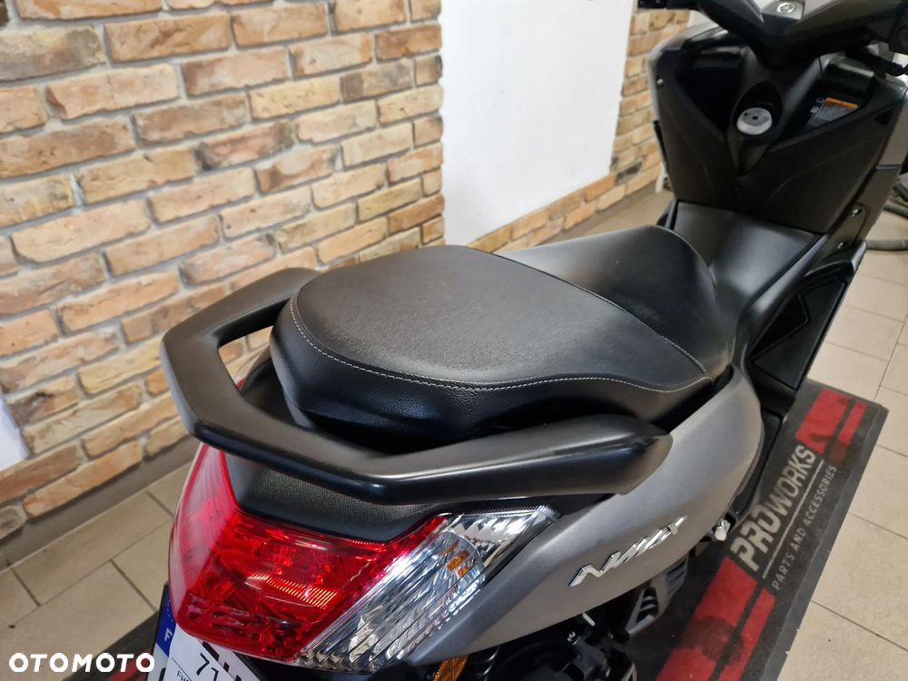 Yamaha NMAX - 18