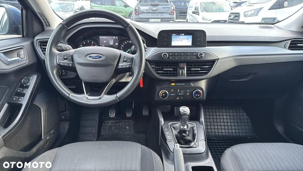 Ford Focus 1.0 EcoBoost Trend - 25