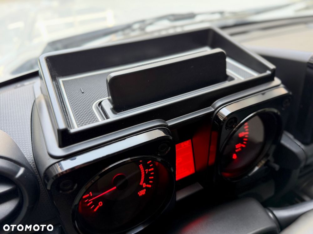 Suzuki Jimny - 28
