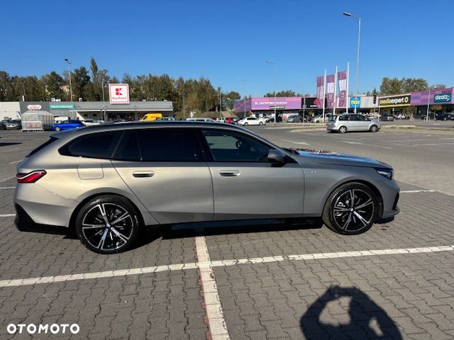 BMW Seria 5 520d xDrive mHEV - 4