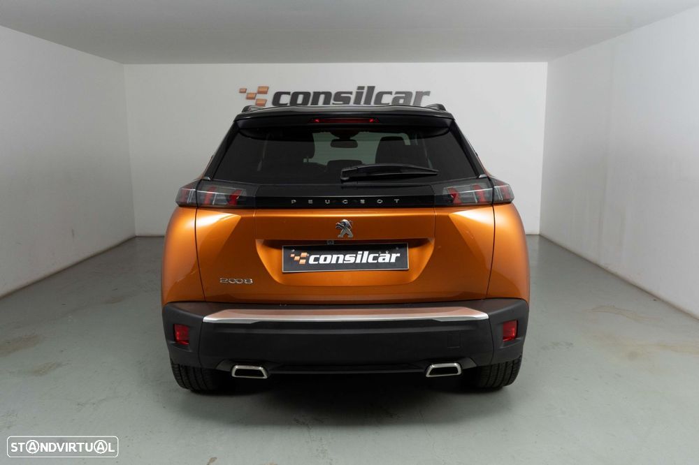 Peugeot 2008 1.2 PureTech Allure Pack EAT8 - 5