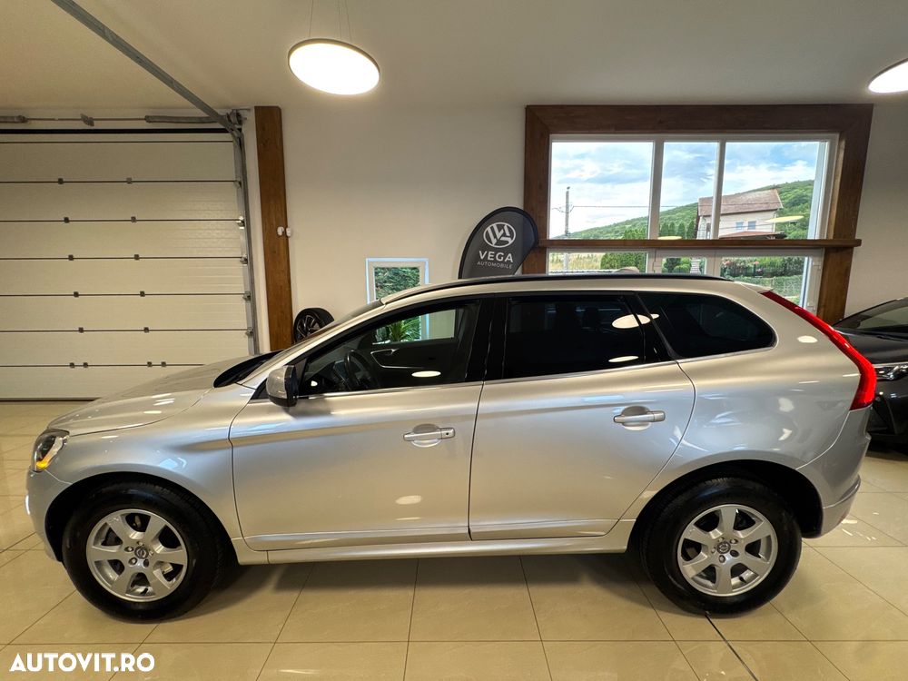 Volvo XC 60 D4 AWD Geartronic Momentum - 7