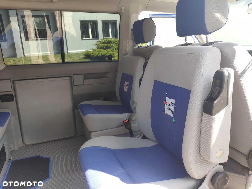 Volkswagen Multivan - 4