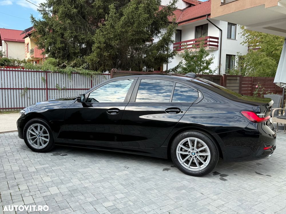 BMW Seria 3 320d xDrive AT MHEV - 10
