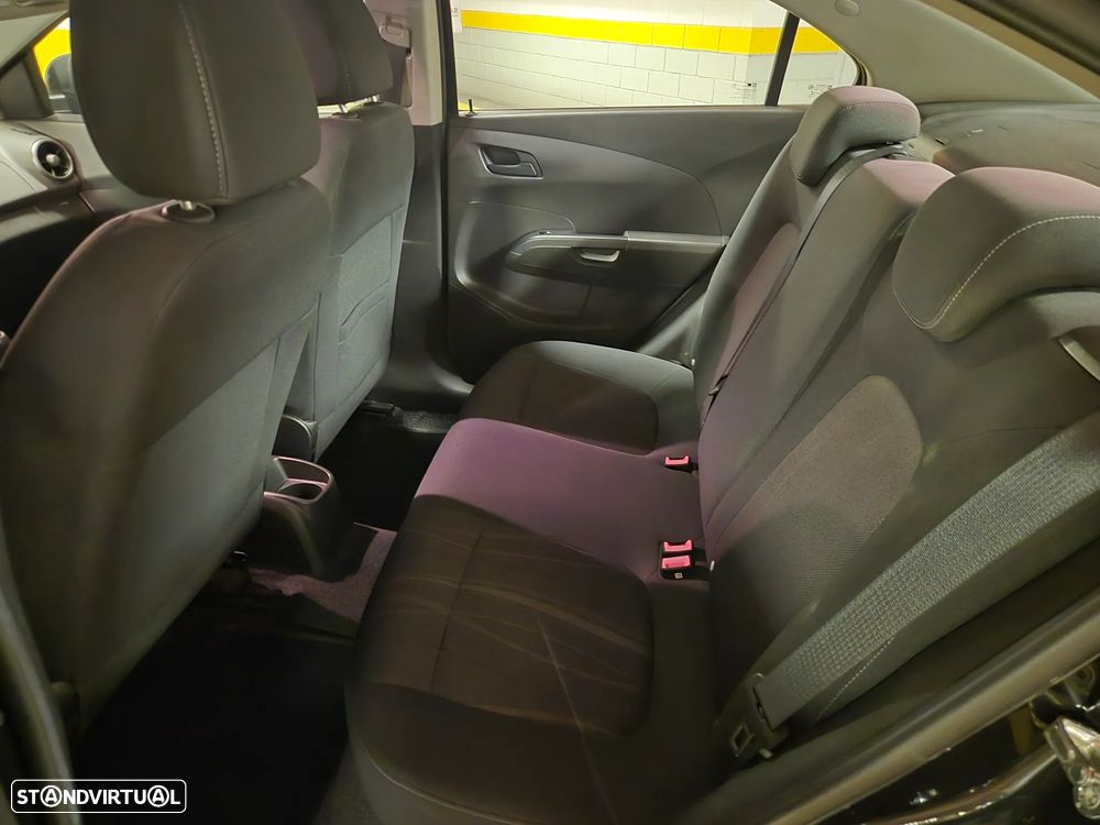 Chevrolet Aveo 1.2 LT Bi-Fuel - 27