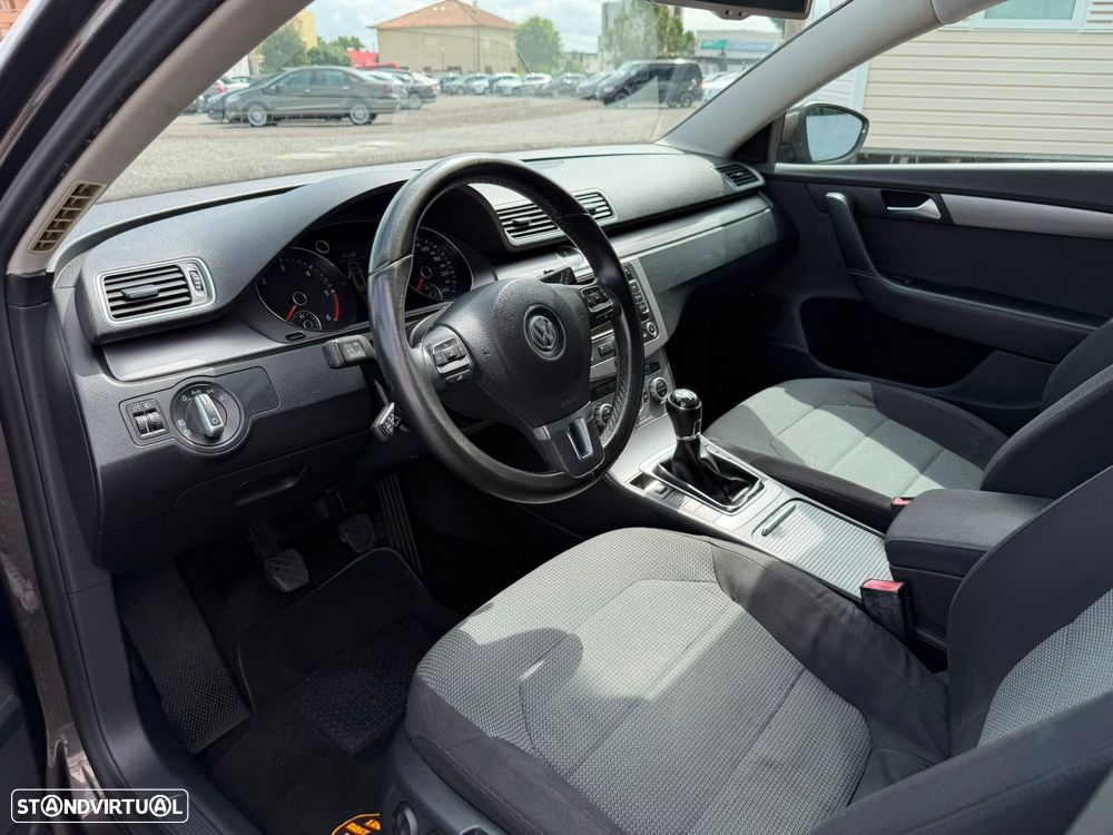VW Passat Variant 1.6 TDI BlueMotion Comfortline - 6