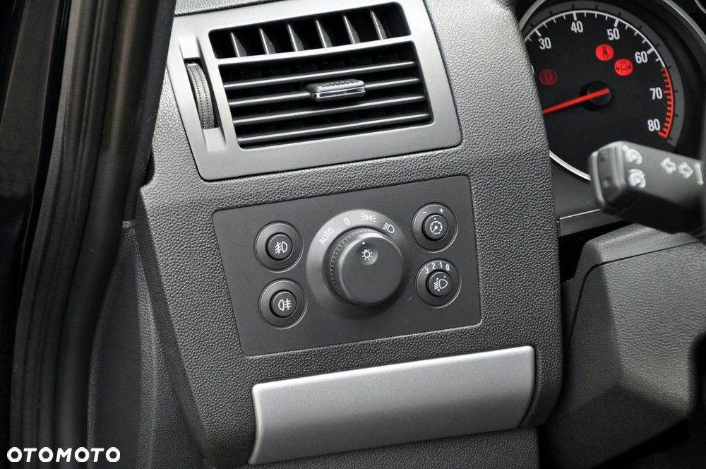 Opel Zafira - 36