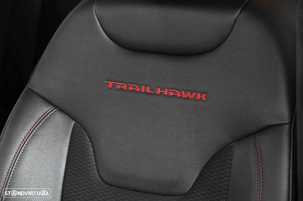 Jeep Compass 1.3 TG Trailhawk - 31