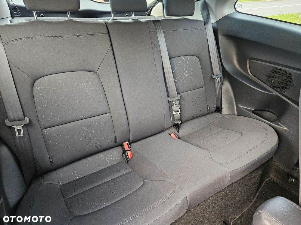 Kia Rio - 10
