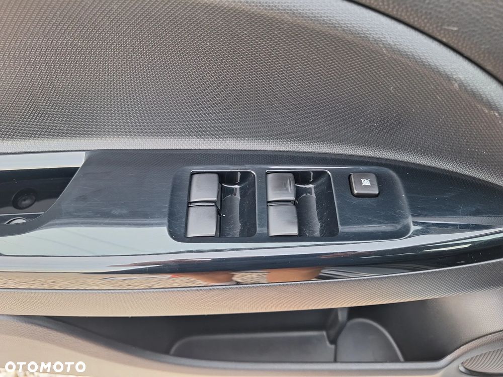 Mitsubishi Space Star - 22