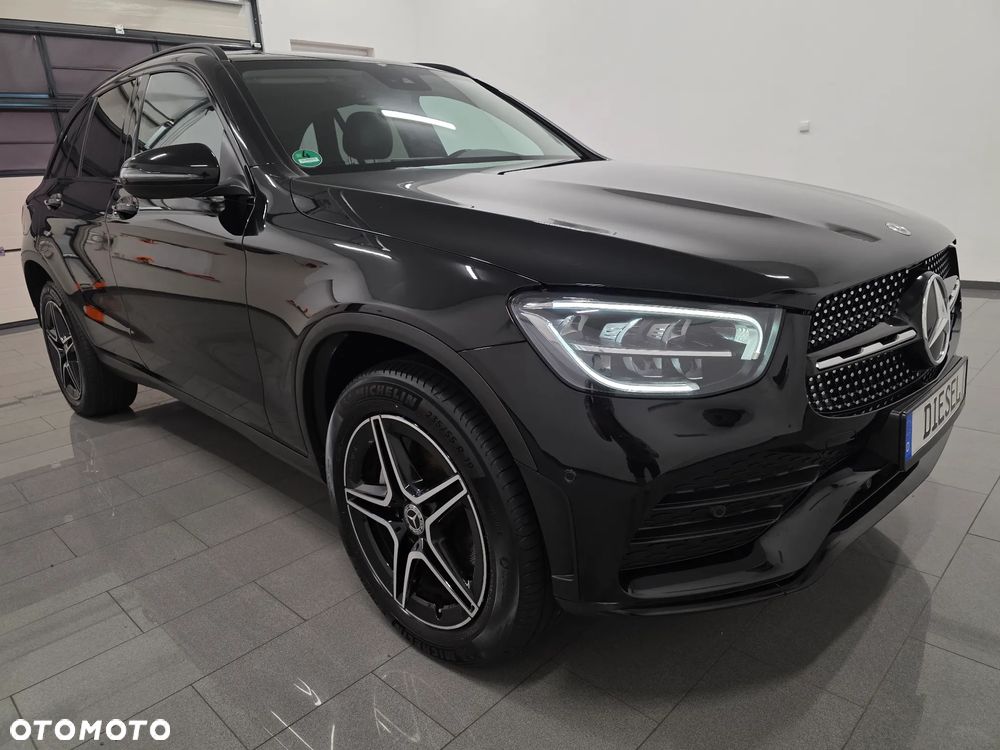 Mercedes-Benz GLC 300 d 4Matic 9G-TRONIC AMG Line Plus - 1