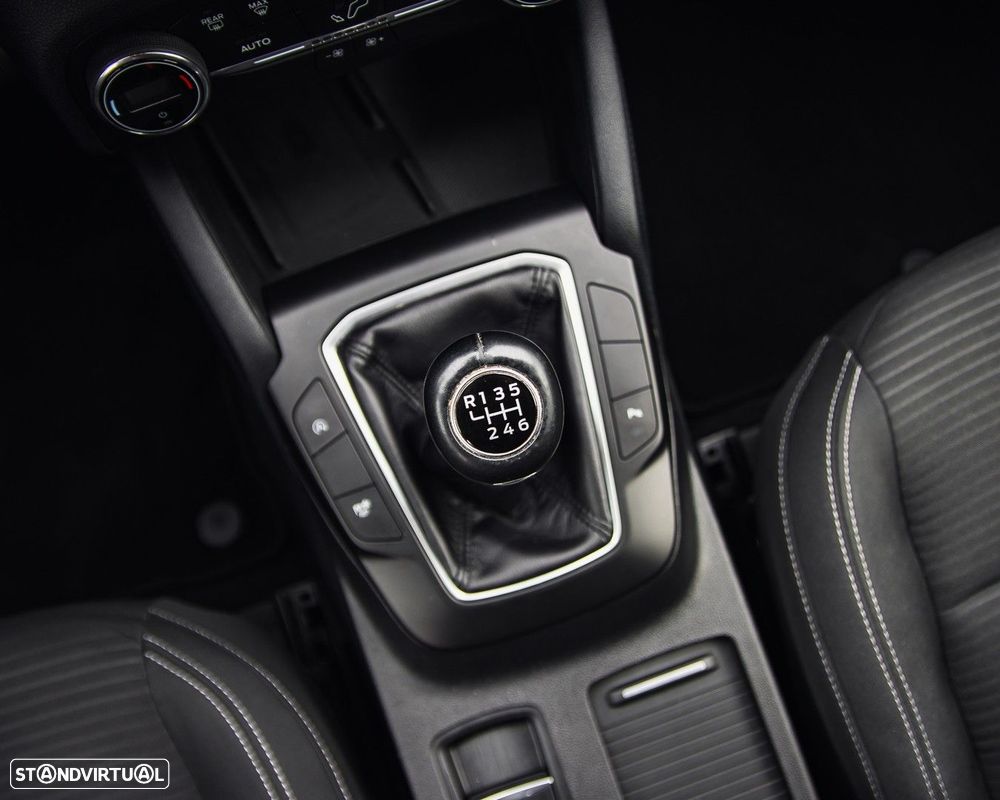 Ford Kuga 1.5 TDCi EcoBlue Titanium - 25