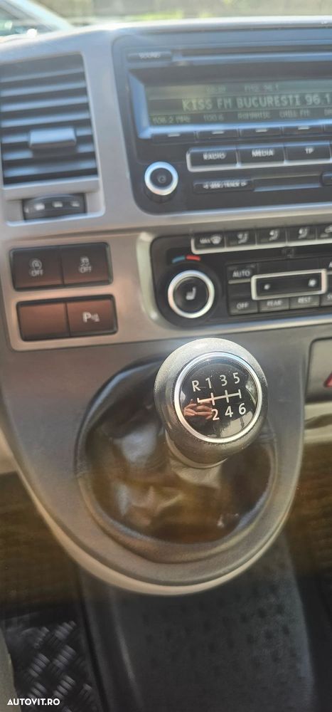 Volkswagen Caravelle - 17