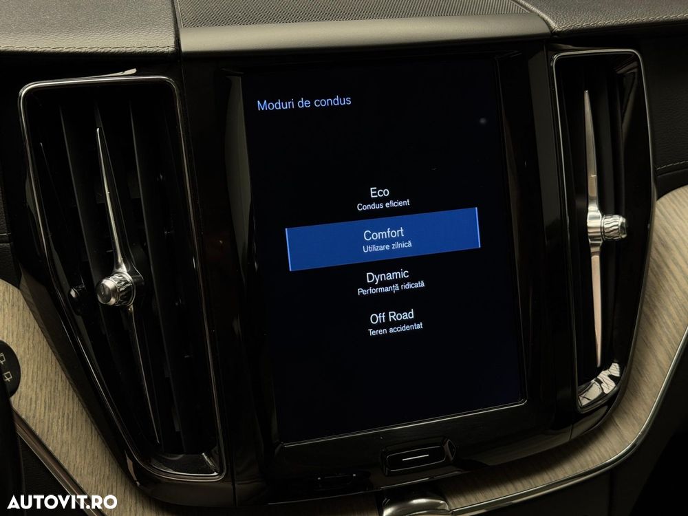 Volvo XC 60 D4 Geartronic Inscription - 12