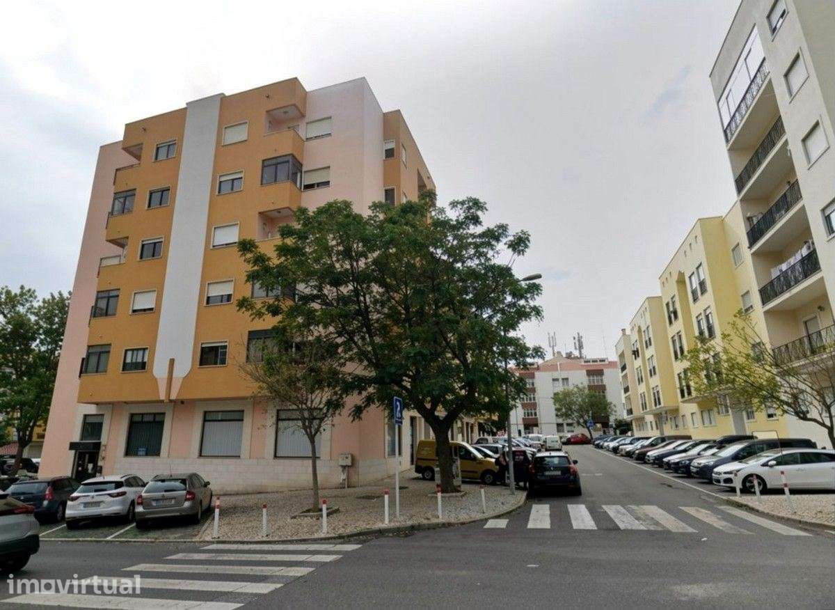 Loja - Comércio de rua - Prior Velho - Grande imagem: 2/13