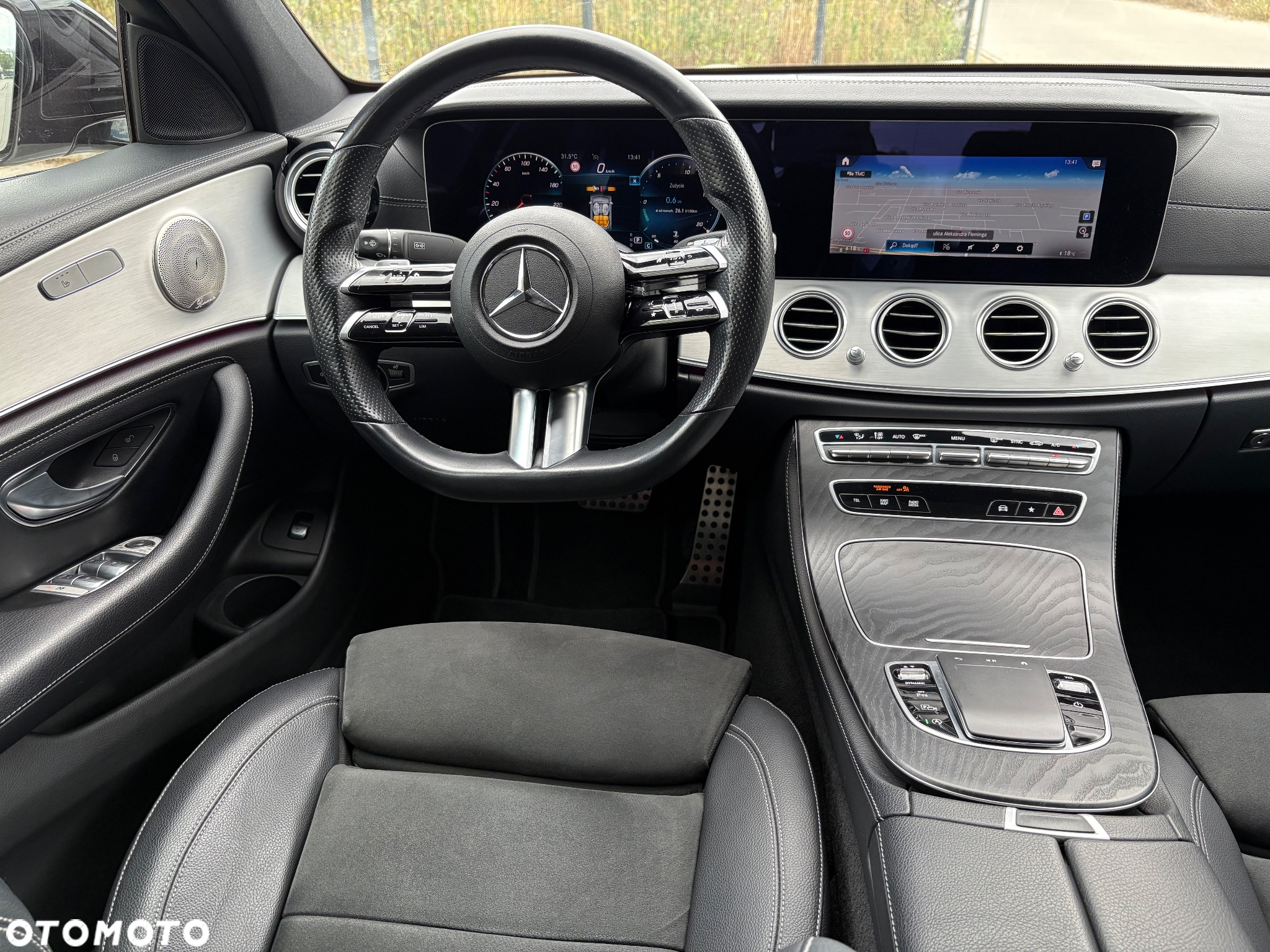 Mercedes-Benz Klasa E - 28