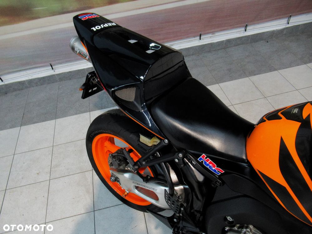 Honda CBR - 23