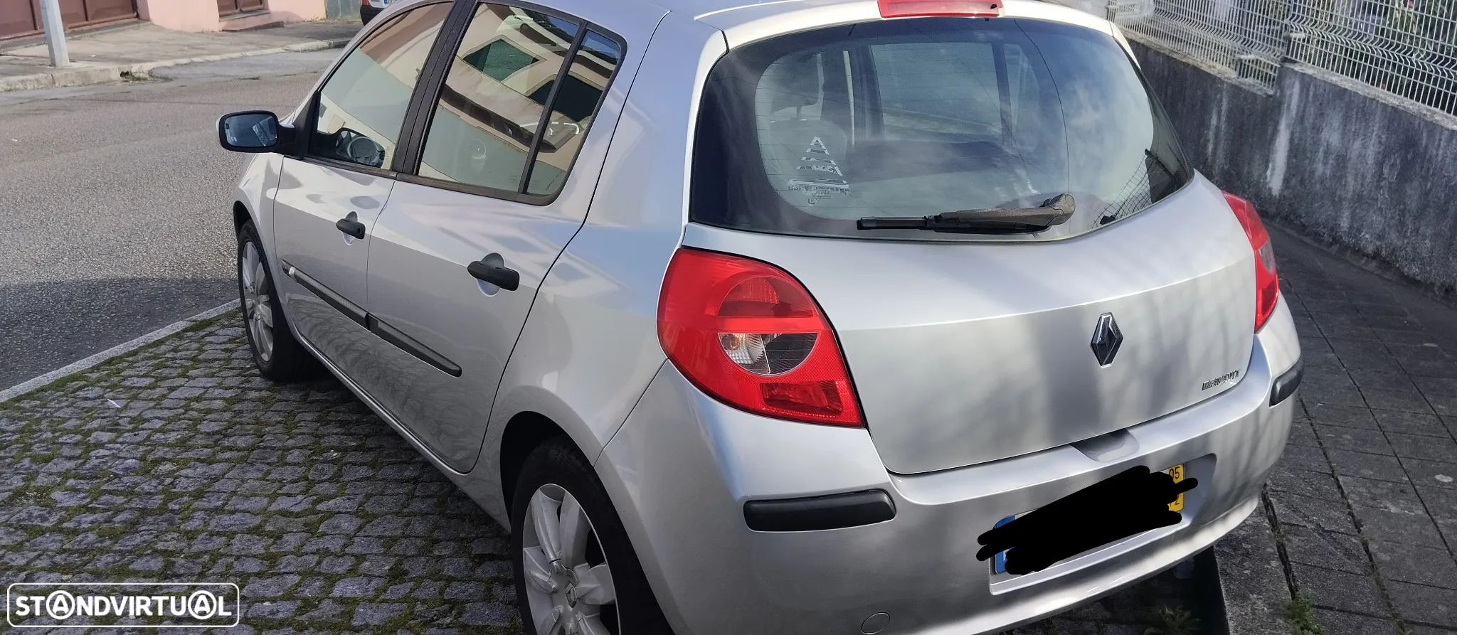 Renault Clio 1.5 dCi Dynamique S - 3