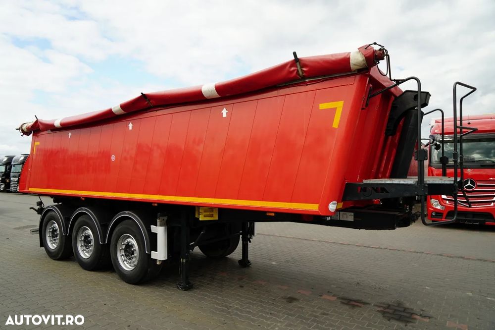 Altul BASCUNĂ 25 m3 / ALUMINIU / AXĂ RIDICATĂ / 5.100 KG / - 2