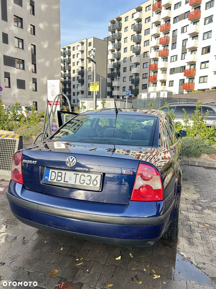 Volkswagen Passat 1.9 TDI Comfortline - 18