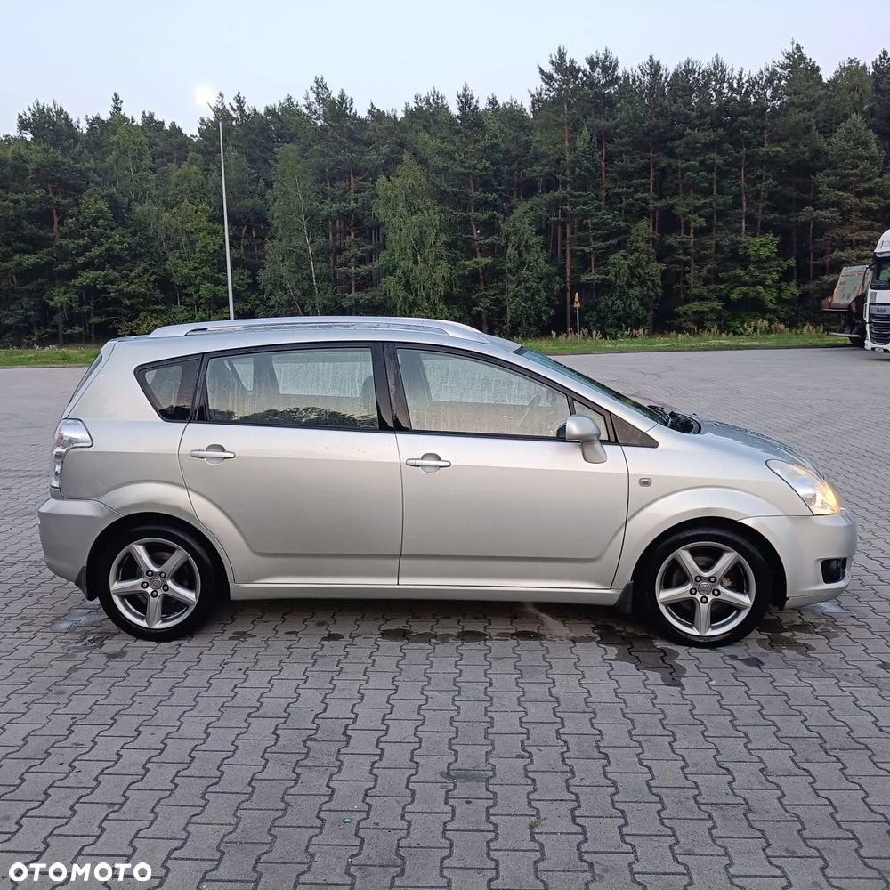 Toyota Corolla Verso 2.2 D-4D Premium - 6