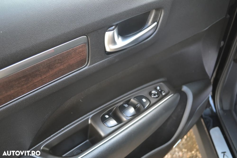 Renault Koleos ENERGY dCi 175 X-tronic 4WD INTENS - 7