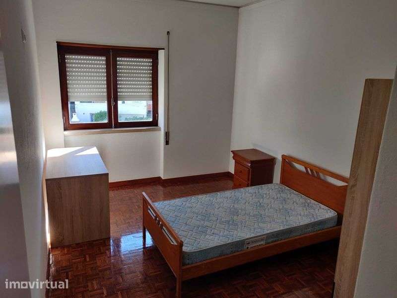 T5 Remodelado e Mobilado | Quinta do Amieiro | Castelo Branco - Grande imagem: 3/11