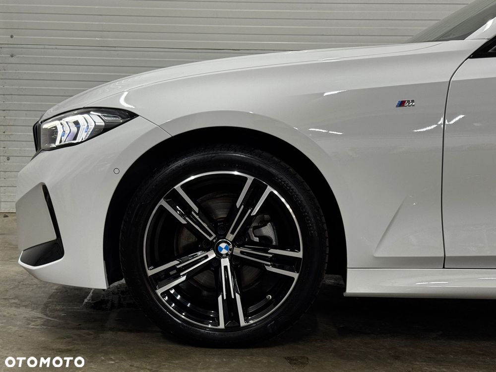 BMW Seria 3 320d xDrive mHEV M Sport - 11