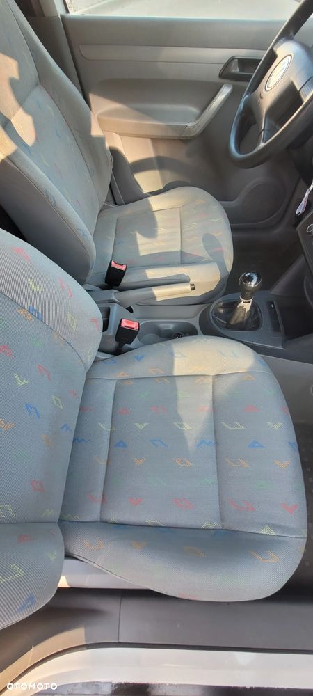 Volkswagen Caddy - 28
