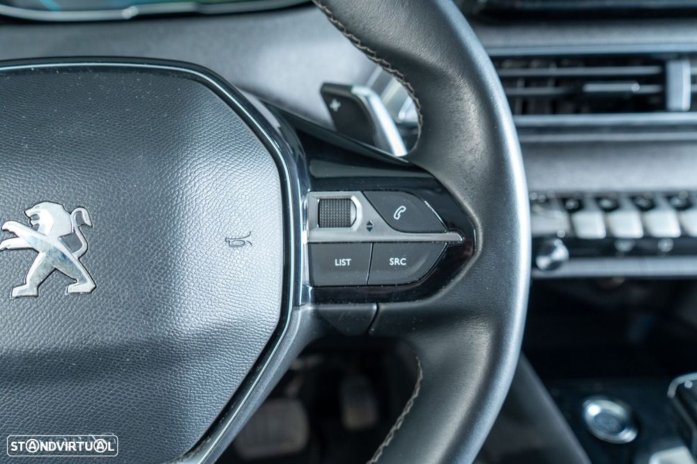 Peugeot 3008 1.6 Hybrid Allure Pack e-EAT8 - 19