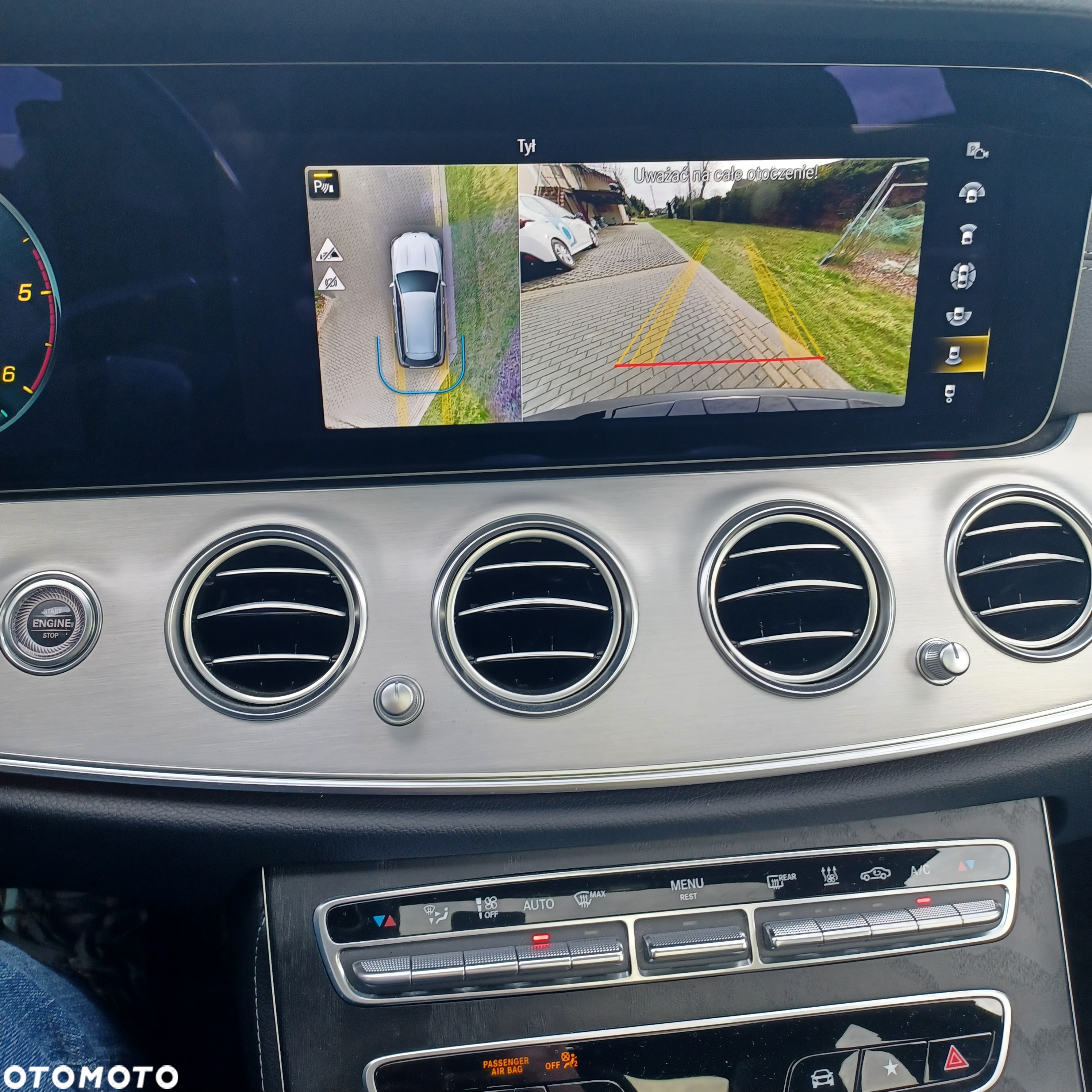 Mercedes-Benz Klasa E 220 d 4Matic T All-Terrain 9G-TRONIC Avantgarde - 28