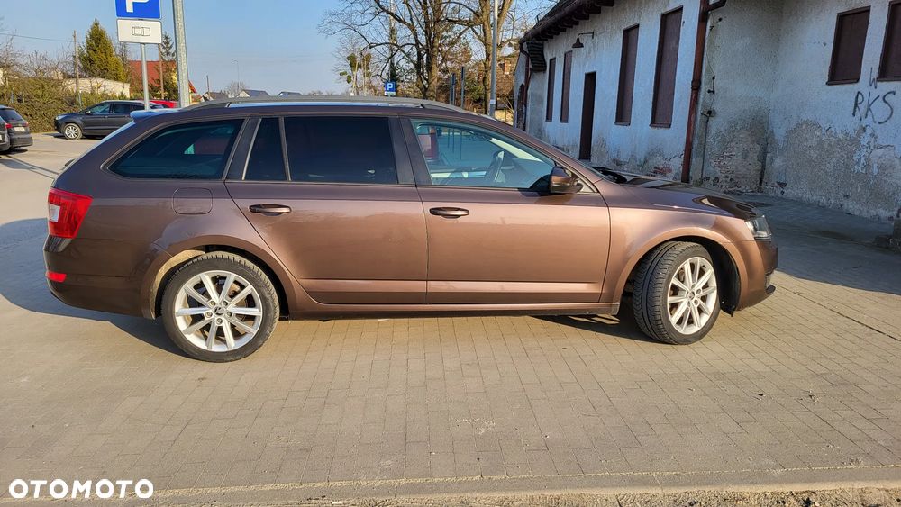 Skoda Octavia 1.4 TSI Style DSG - 2
