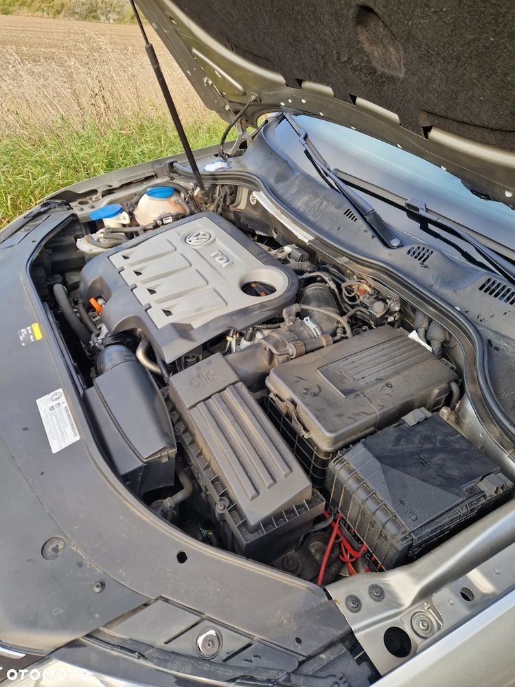 Volkswagen Passat 2.0 TDI Comfortline - 20