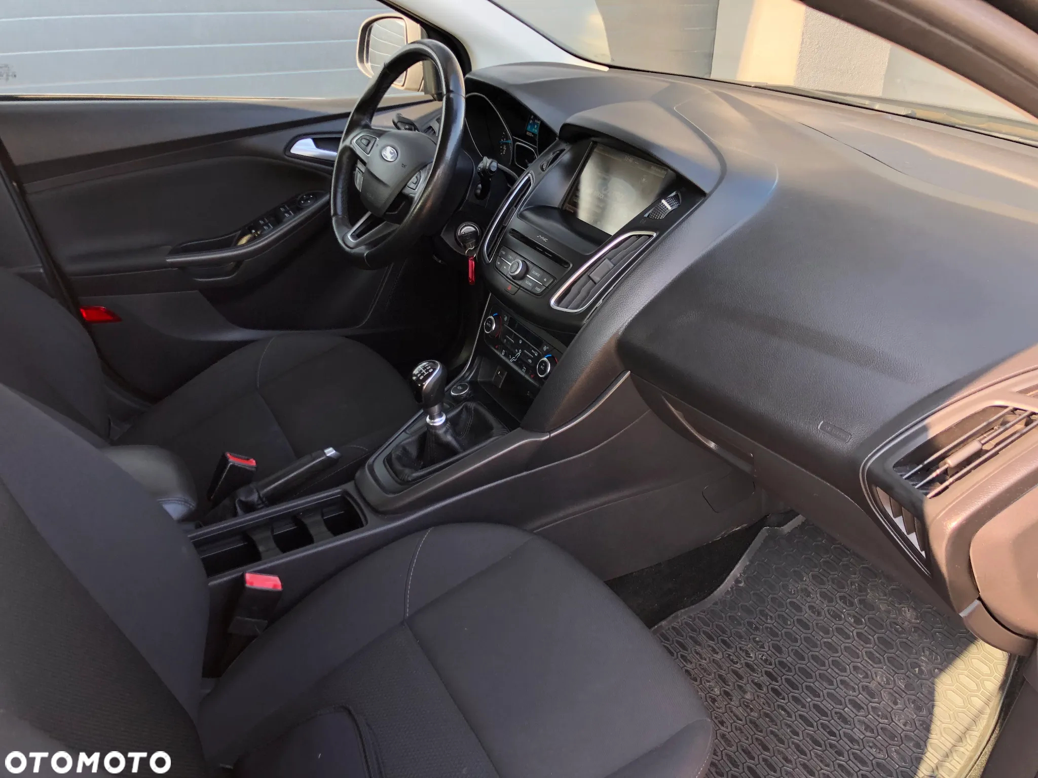 Ford Focus 1.0 EcoBoost Trend ASS - 12