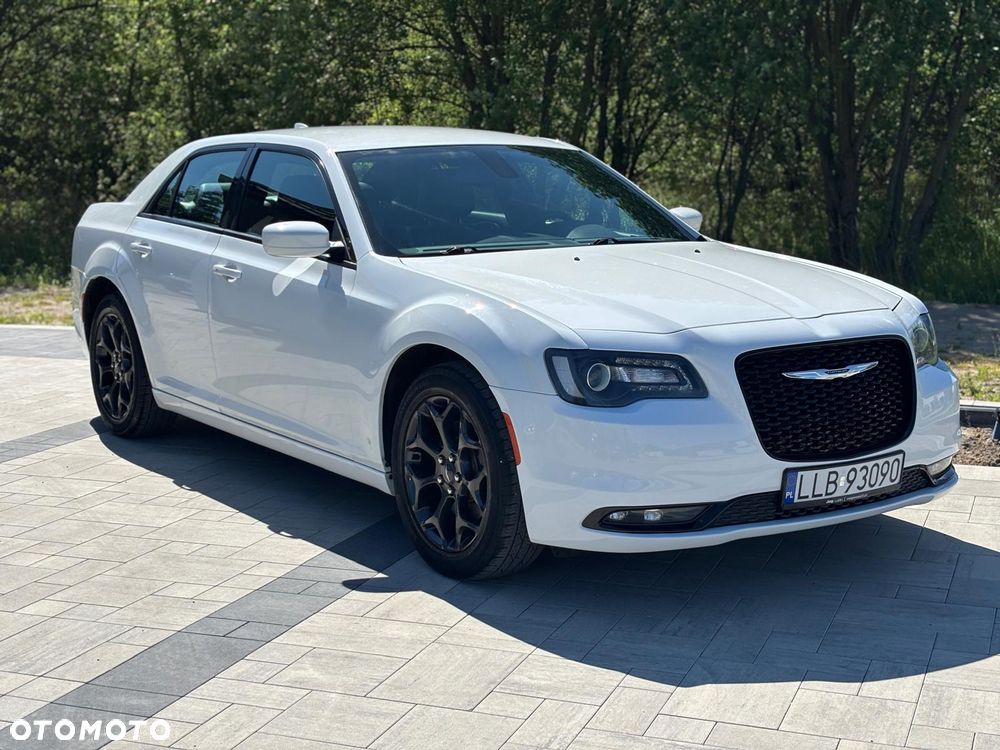 Chrysler 300s - 9