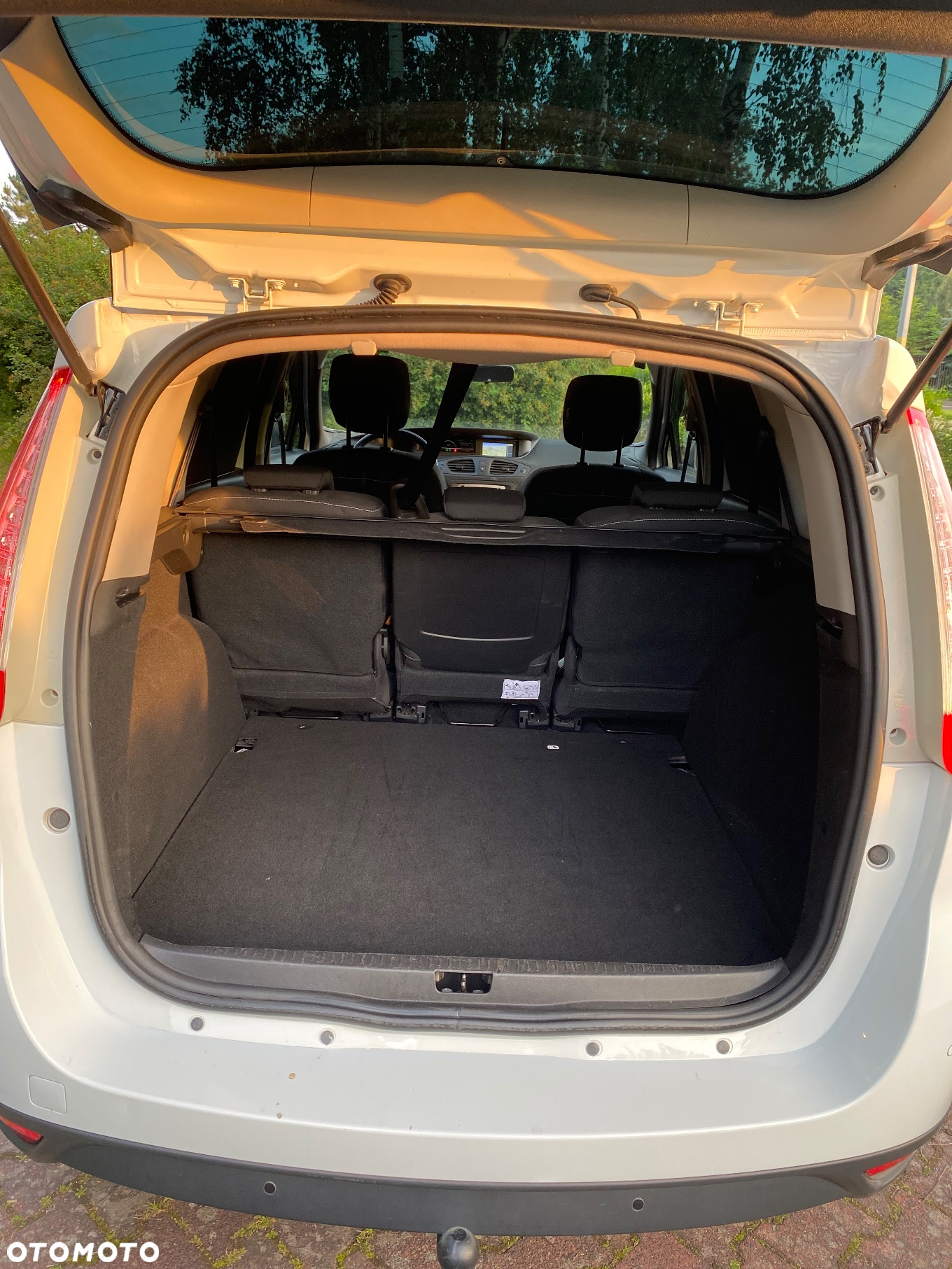 Renault Grand Scenic dCi 110 EDC LIMITED - 17
