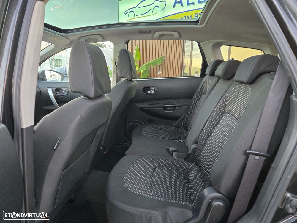 Nissan Qashqai +2 - 9