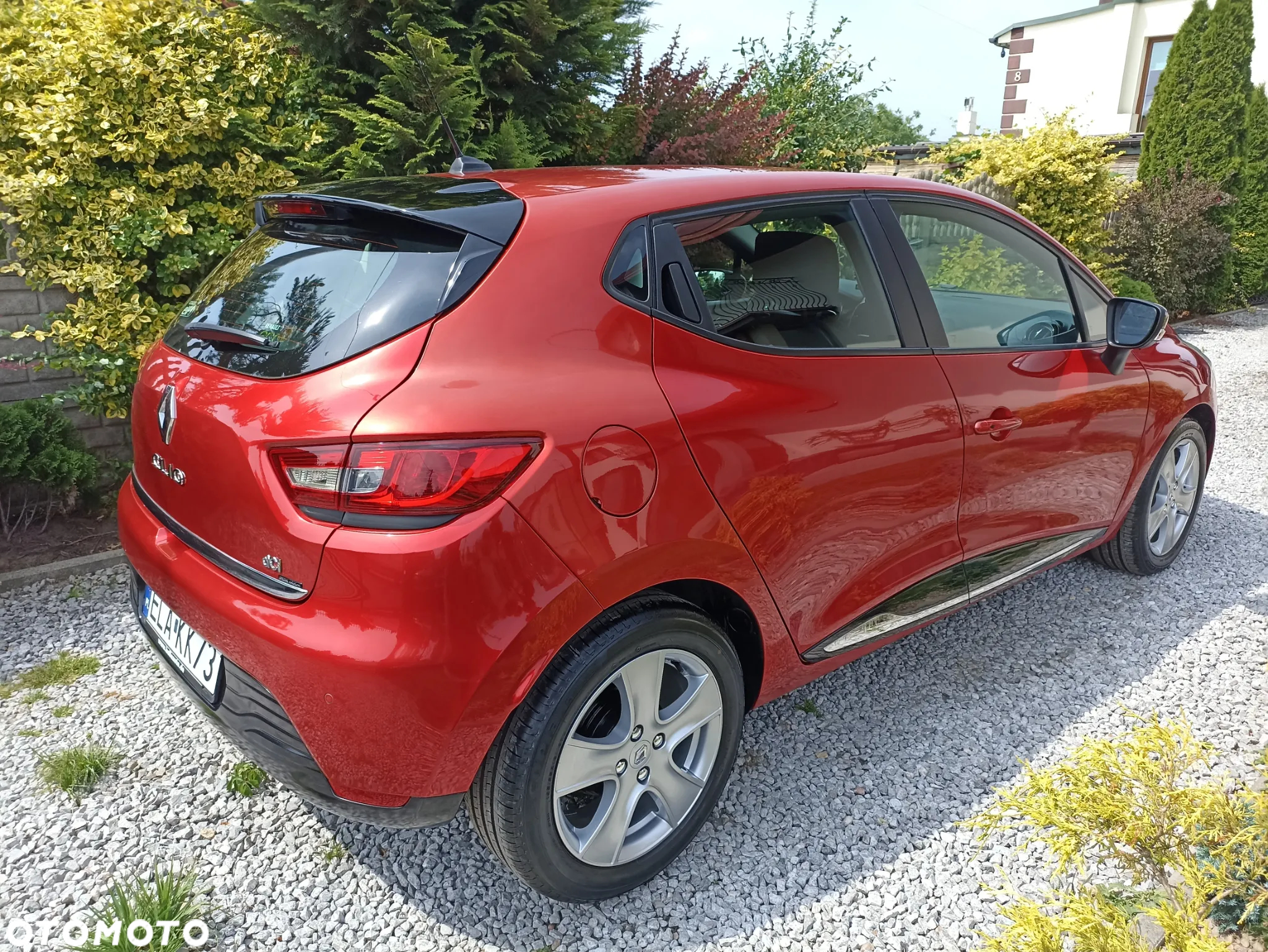 Renault Clio - 10