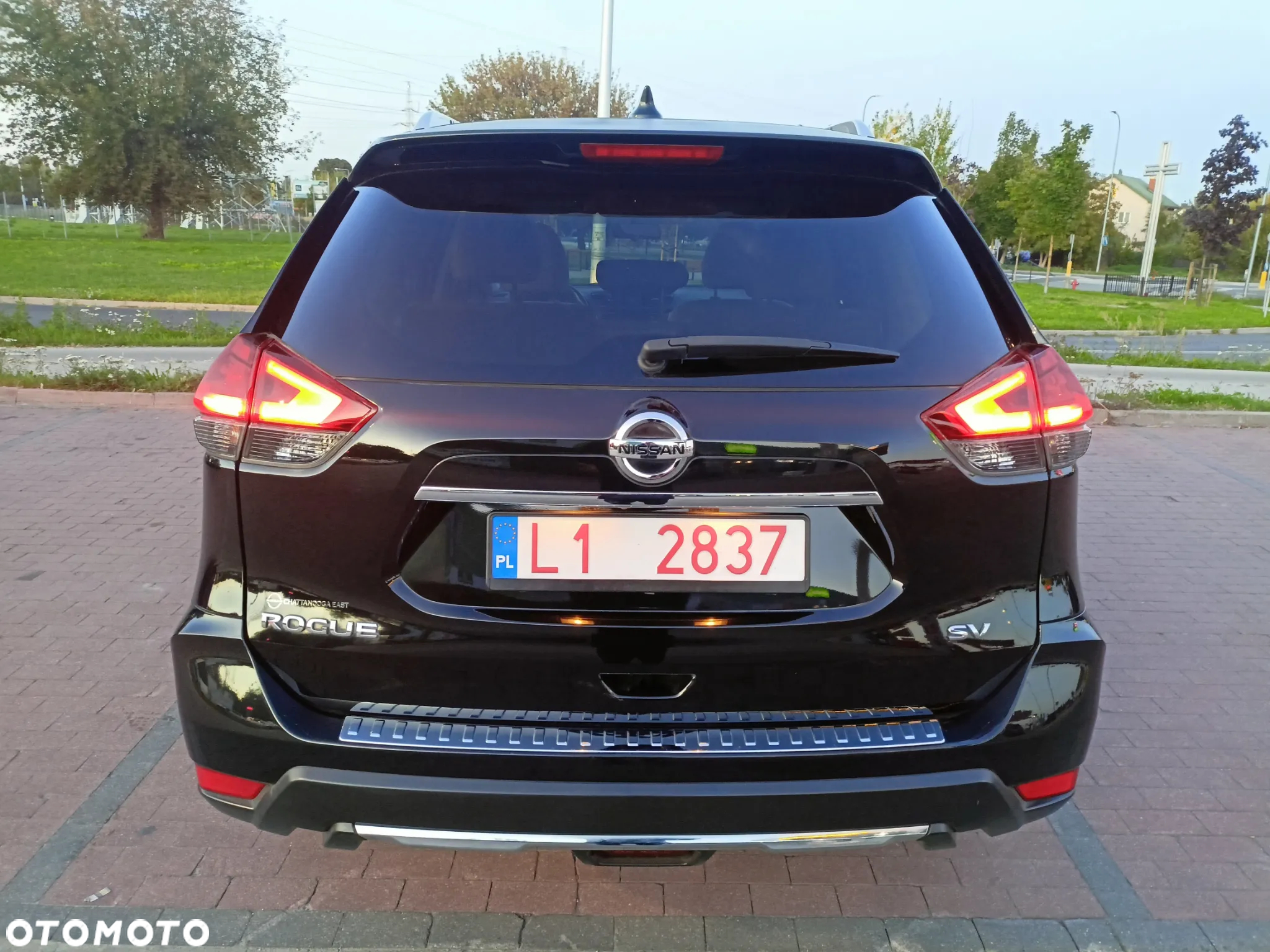 Nissan Rogue - 8