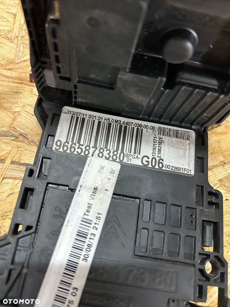 Citroen Peugeot Moduł napięcia akumulatora klema 9665878380 - 4