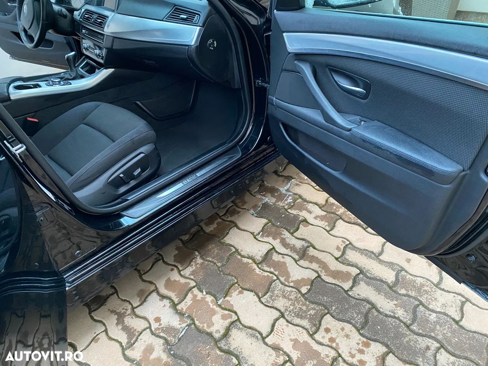BMW Seria 5 520d Luxury Line - 10