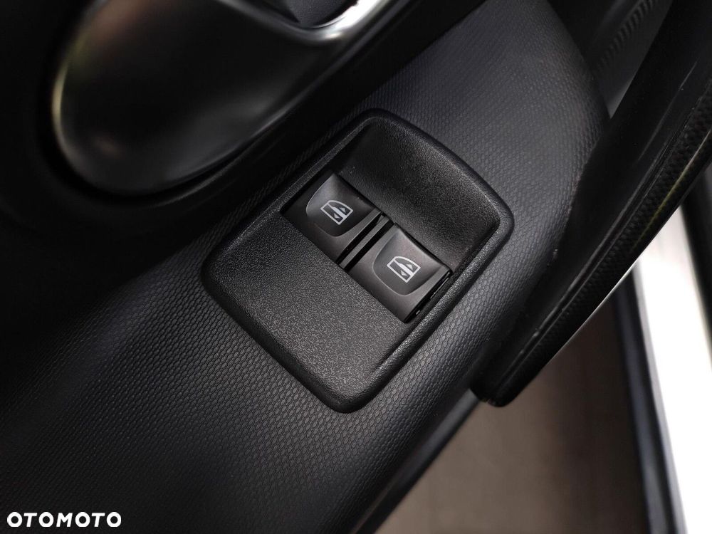 Dacia Sandero - 11