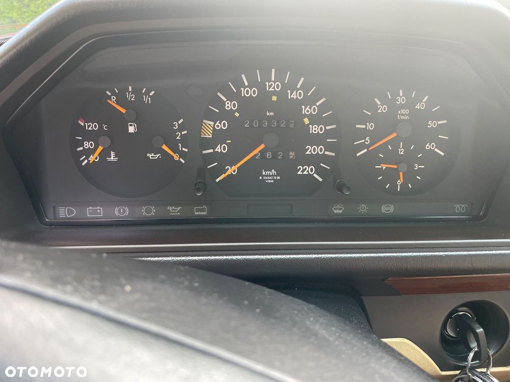 Mercedes-Benz W124 (1984-1993) - 16