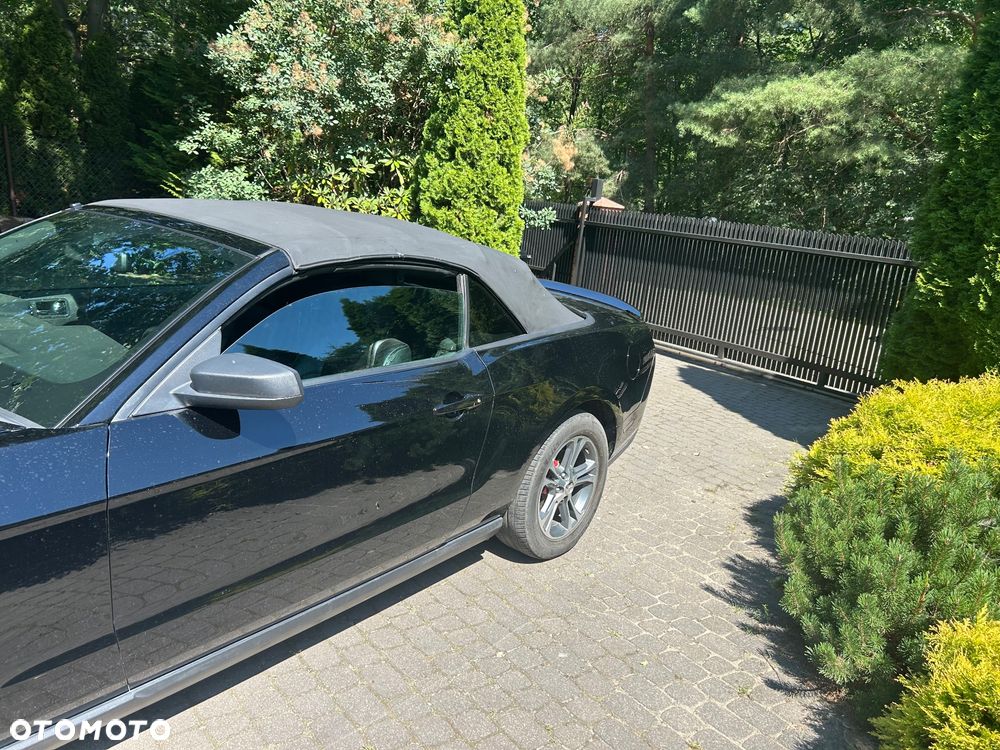 Ford Mustang 3.7 V6 Premium - 2