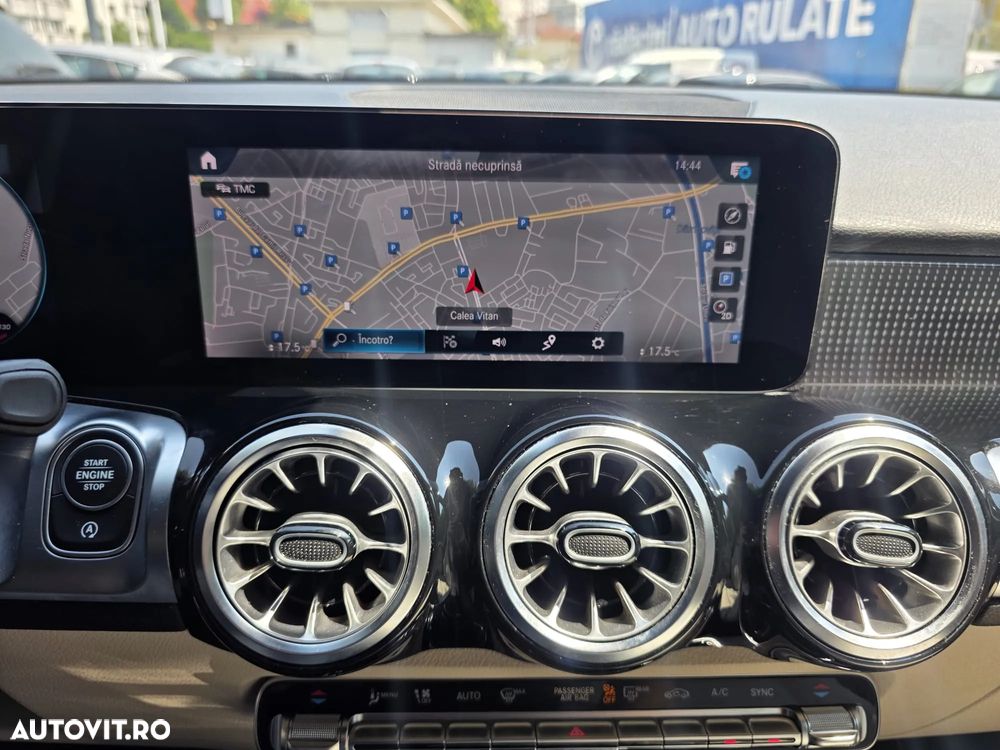 Mercedes-Benz GLB 250 8G-DCT Progressive - 23