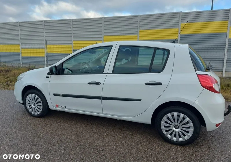 Renault Clio 1.2 16V 75 Yahoo - 28