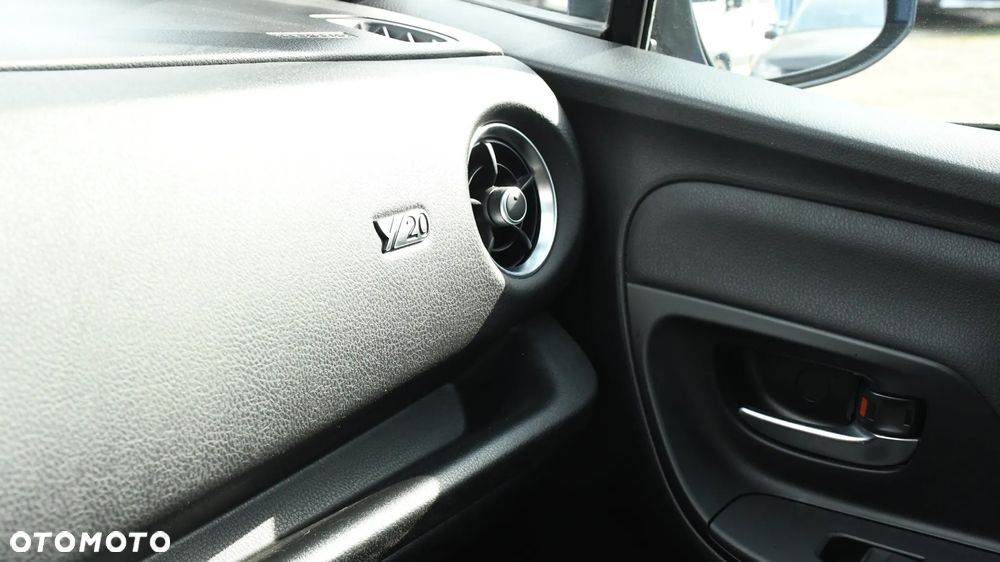Toyota Yaris - 31