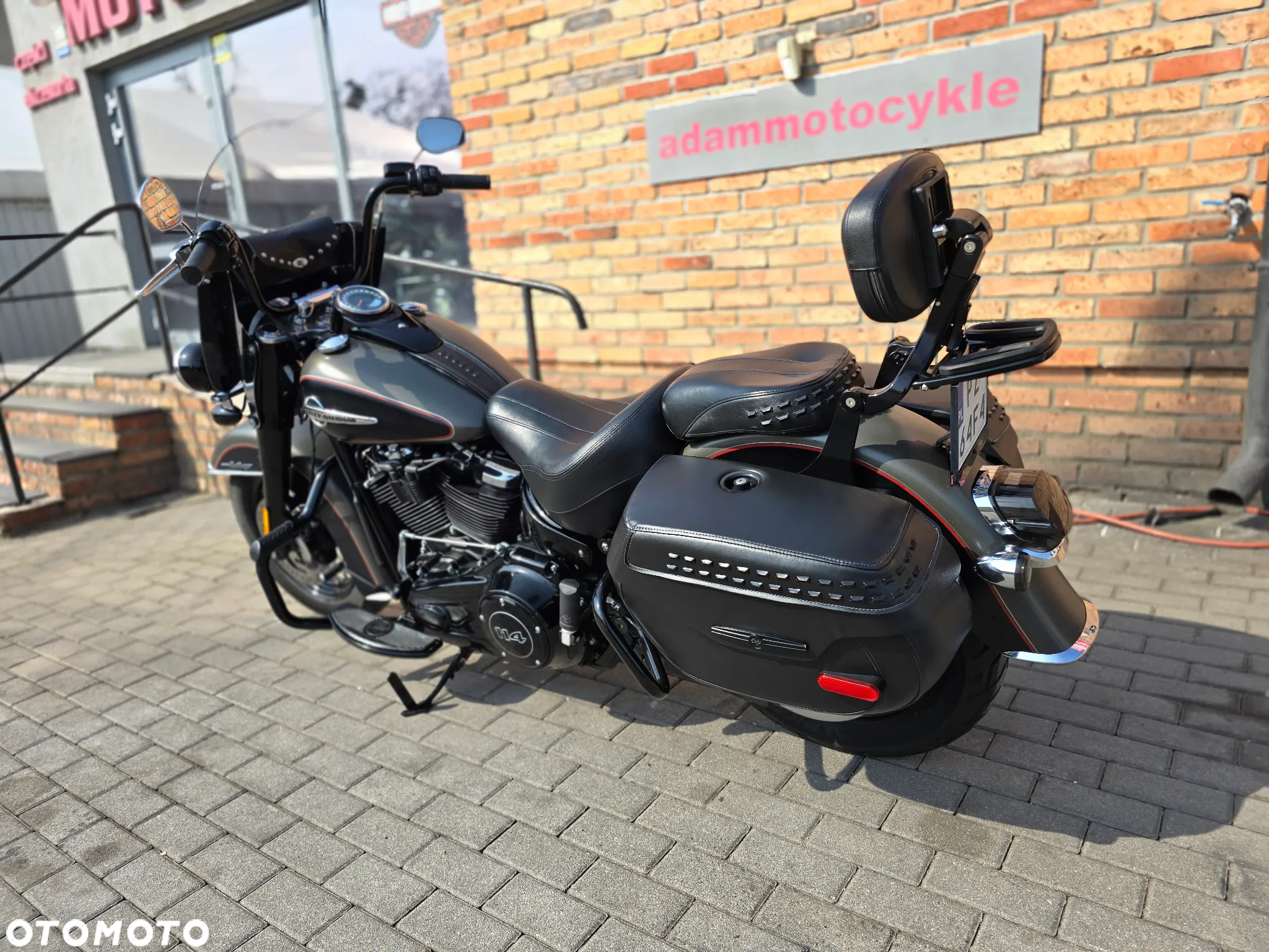 Harley-Davidson Softail Heritage Classic - 10