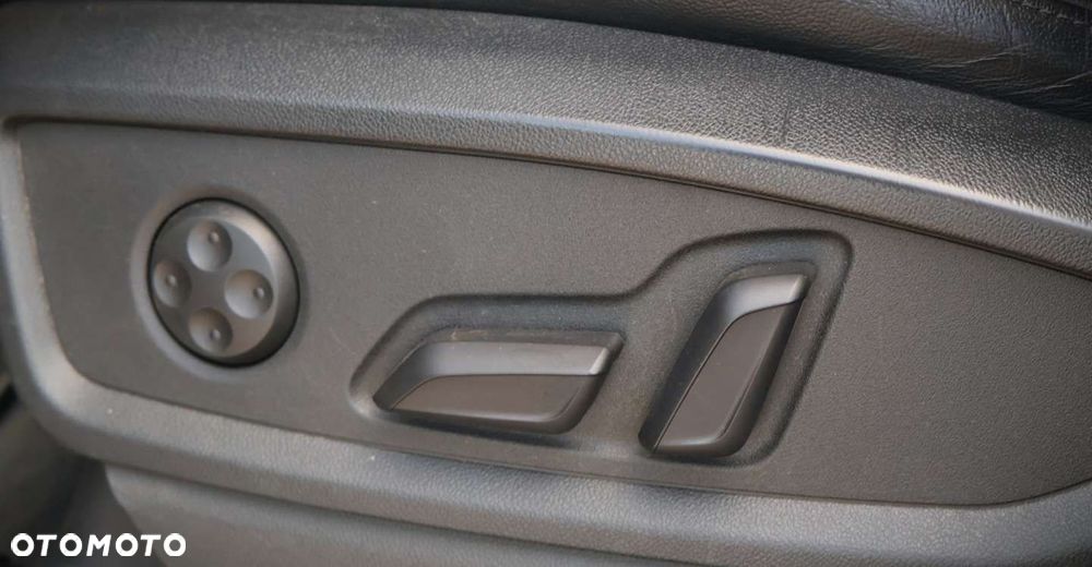 Audi SQ5 TDI quattro tiptronic - 16